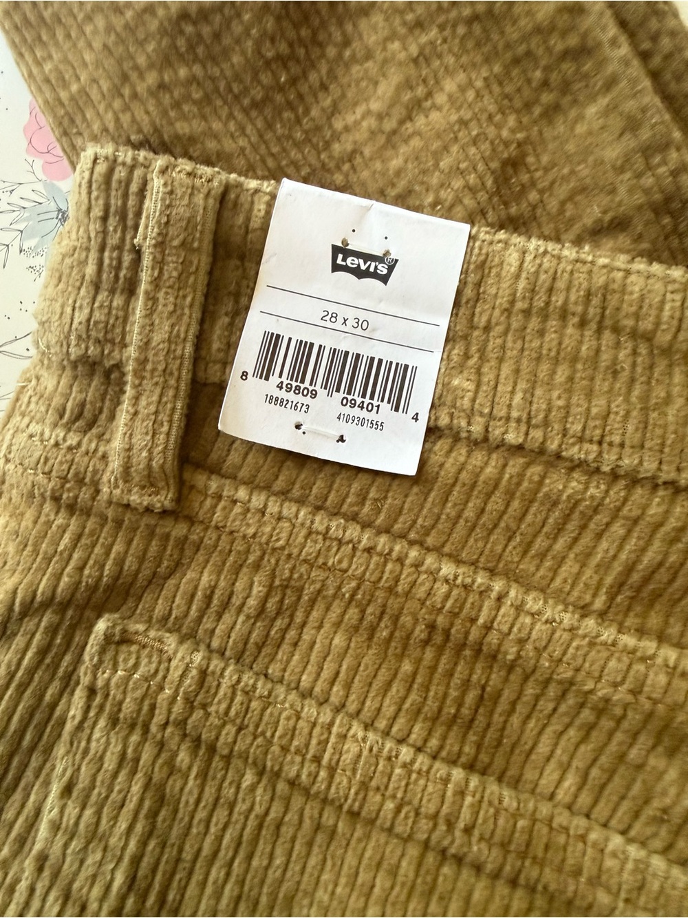 Levi's High-Rise Skinny Corduroy Jeans - Women’s - Picture 3 of 3